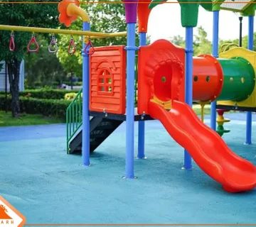 مقایسه قطعات پارکی پلی اتیلن و فایبرگلاس