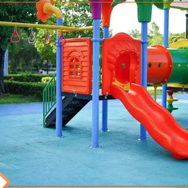 مقایسه قطعات پارکی پلی اتیلن و فایبرگلاس